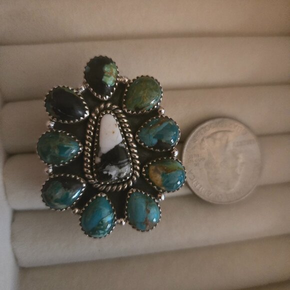 White buffalo and turquoise cluster ring - Picture 1 of 3